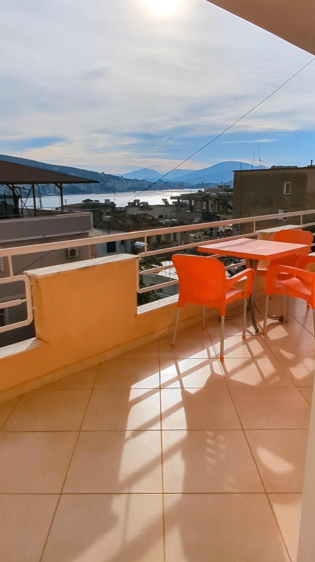 Sarah'S Apartments - 5 Min Walk To Beaches & Boulevard - Big Balcony! Sarandë Eksteriør billede