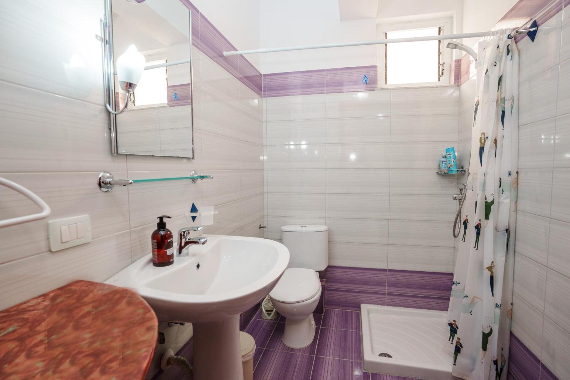 Sarah'S Apartments - 5 Min Walk To Beaches & Boulevard - Big Balcony! Sarandë Eksteriør billede