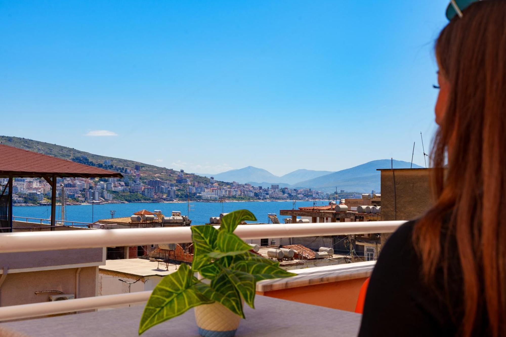 Sarah'S Apartments - 5 Min Walk To Beaches & Boulevard - Big Balcony! Sarandë Eksteriør billede