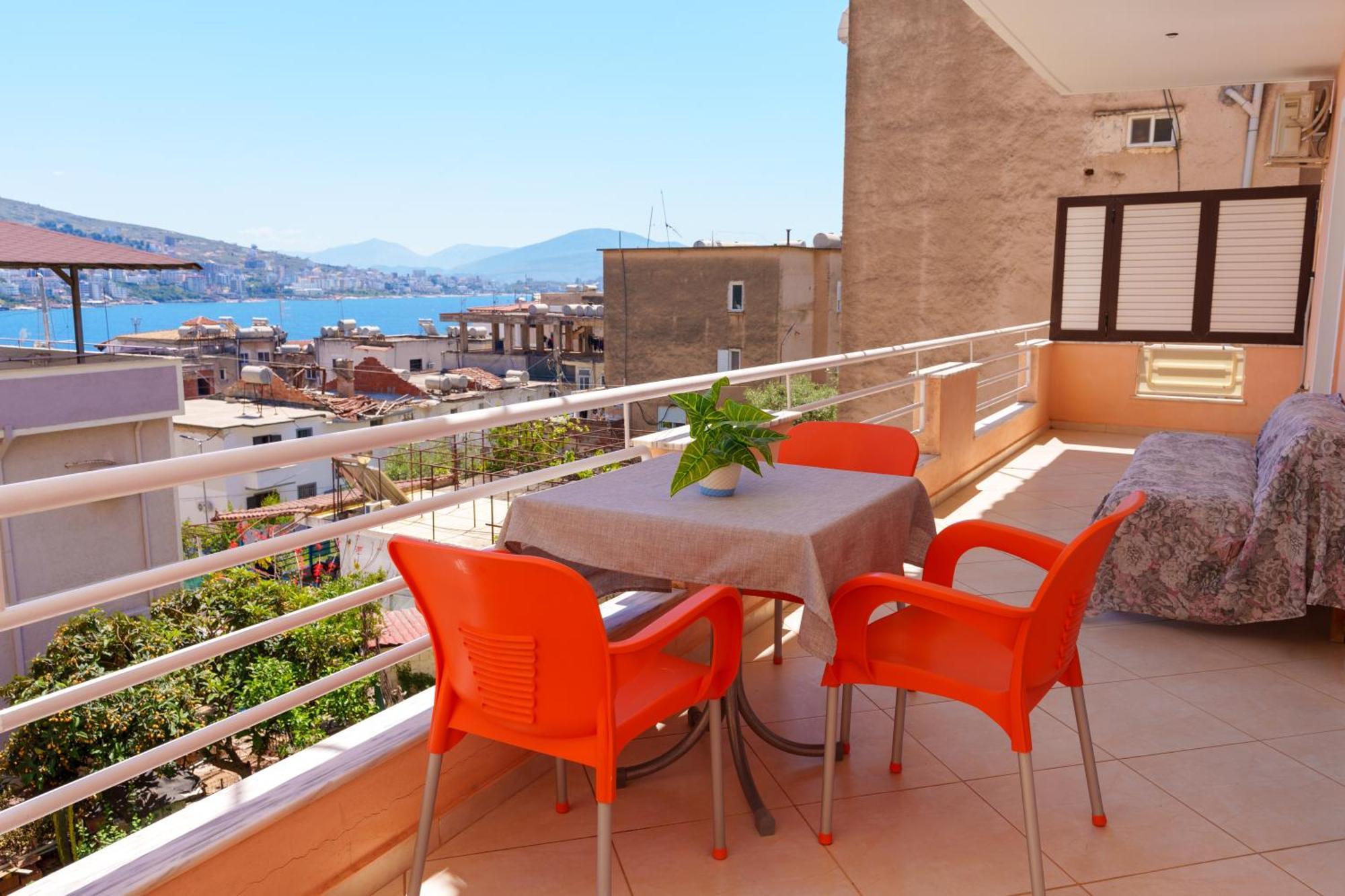 Sarah'S Apartments - 5 Min Walk To Beaches & Boulevard - Big Balcony! Sarandë Eksteriør billede
